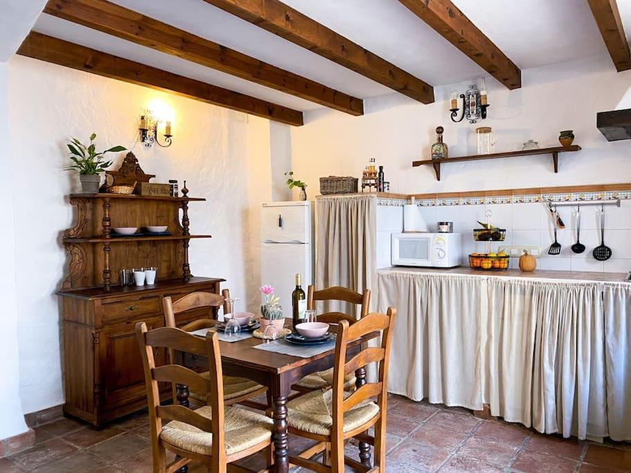 Casabenadalid. Casa Rural Con Piscina. Dış mekan fotoğraf